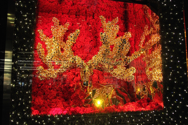 Holiday Display in New York City - Sumptuous Events